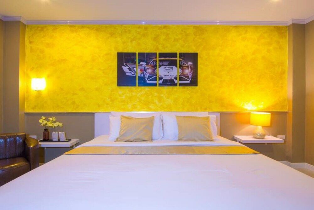 The S Design Hotel Buriram Bagian luar foto